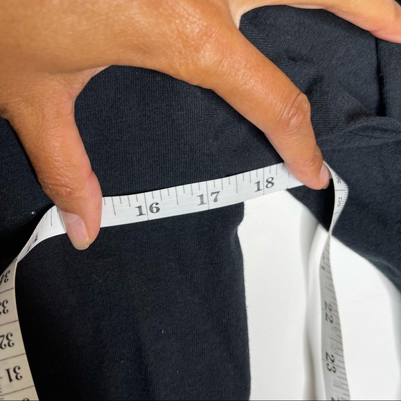 DABBING Dancing Santa Long Sleeve T Shirt - Picture 8 of 8